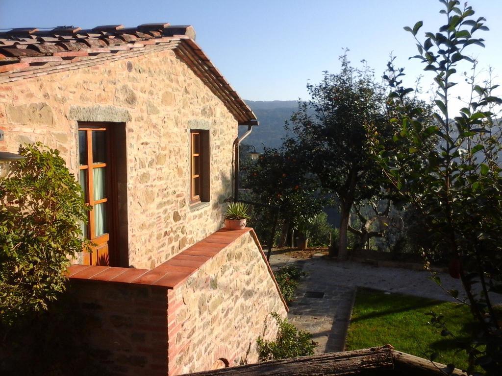 Agriturismo La Marginella Villa Pescia Buitenkant foto